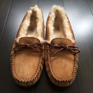 UGG Dakota Chestnut Slipper Size 8